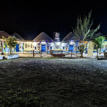 White Land Villagestay Dhordo Exterior photo